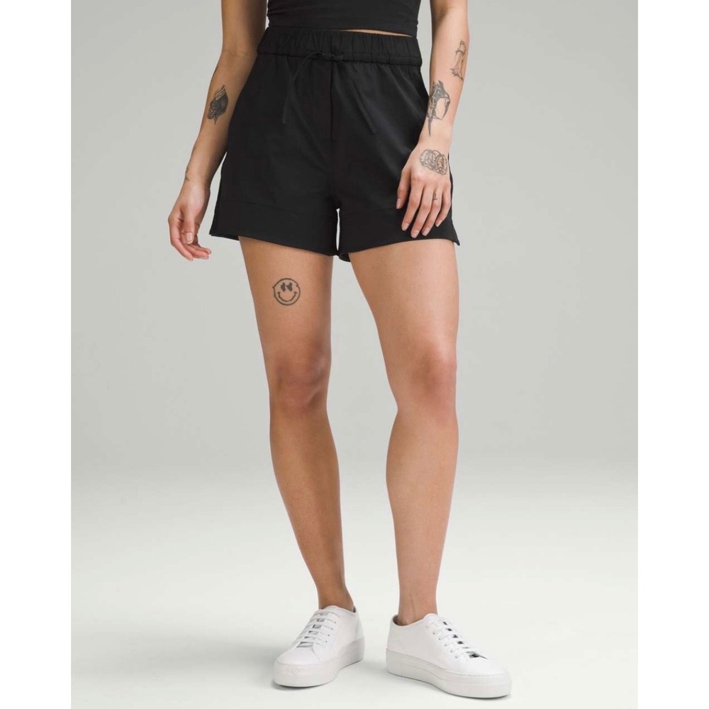 Lululemon Cinchable Waist High-Rise Woven Short 3.5" Black XS Vacation Outdoors